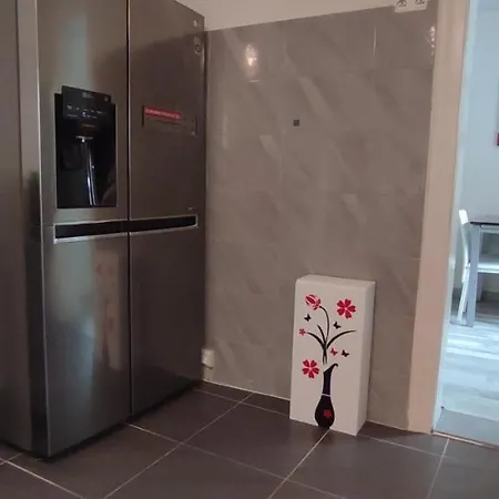 Apartman Logement Cosy Et Spacieux, A 2 Pas Du Centre-ville